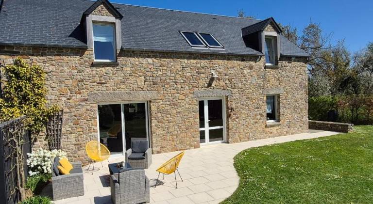 House | Suitable for remote work in Coutances