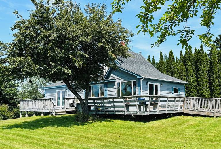 Cottage  Machias