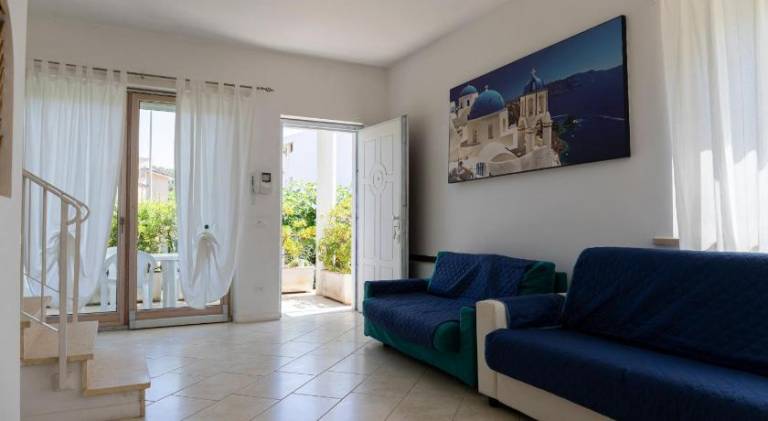 Villa with 4 rooms for 8 persons in Fiumicino