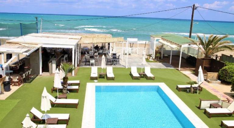 House with pool | Next to the beach | Pets allowed in Malevizi