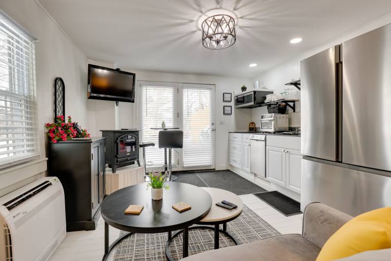 Near Keuka Lake Walkable Paradise