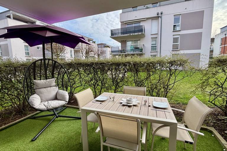 Beautiful Apartment with Terrace in Colmar