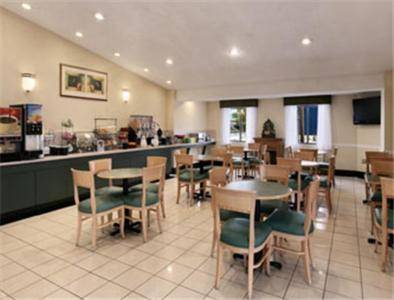 Ramada by Wyndham Columbia — photo 3