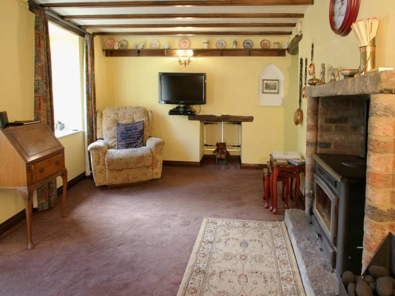 Child-friendly cottage with yard | Pet-friendly — photo 2
