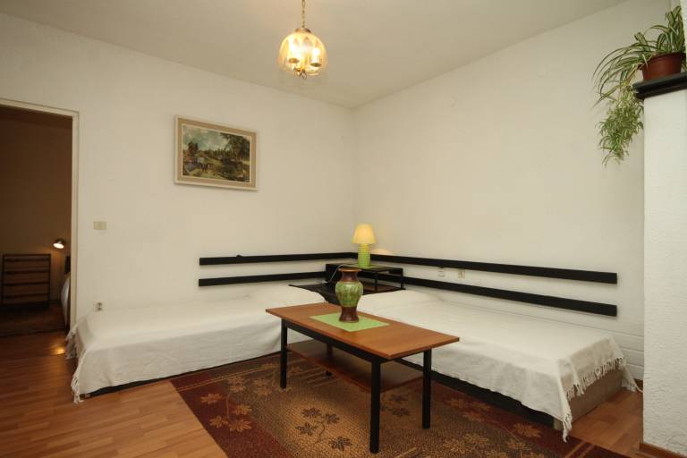 Rental apartment with patio & BBQ — photo 2