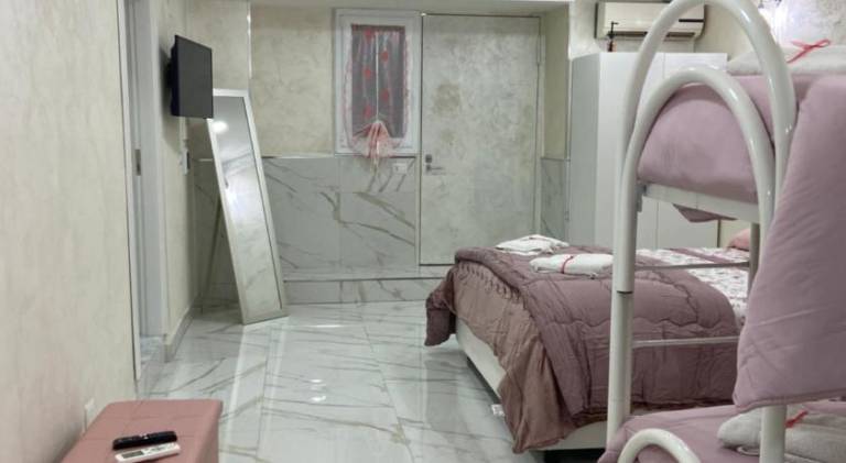 Apartment with patio | Near Naples Cathedral | Dogs allowed — photo 2