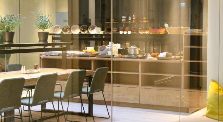 BEE GREEN Linz Self-Check-in-Hotel — photo 3