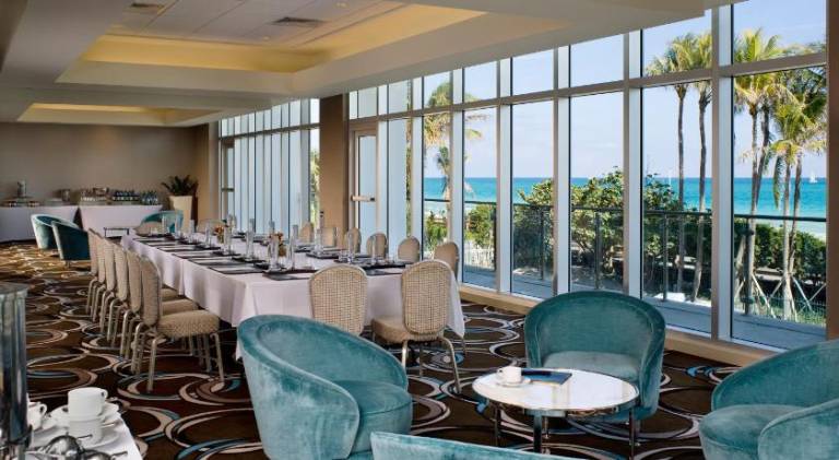 Fontainebleau Miami Beach — photo 4