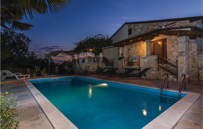 Maisonette-Wohnung  Jakačići