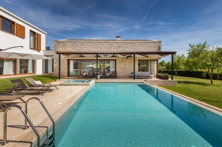 Vila Pamići