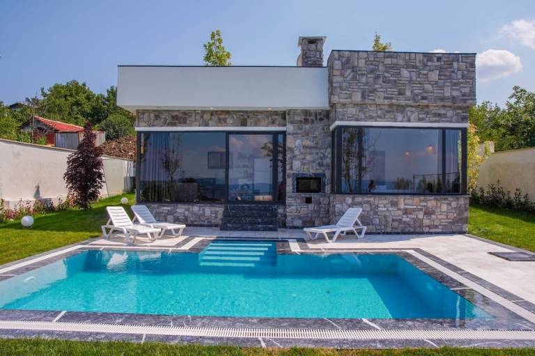 Villa  Hacımercan Köyü