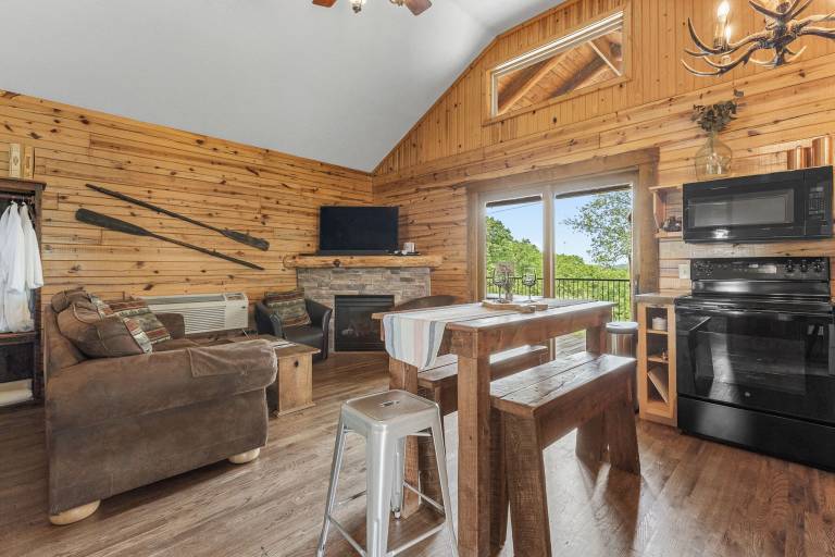 Cabin Eureka Springs