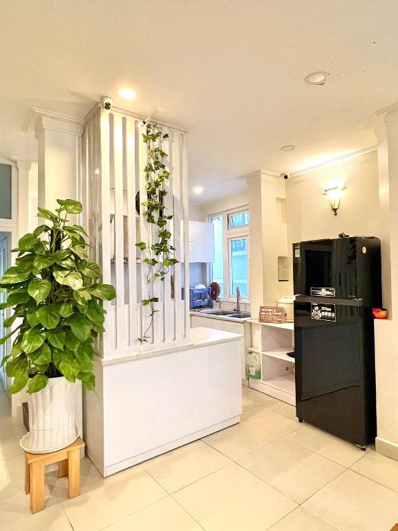 Serviced apartment with patio — photo 4