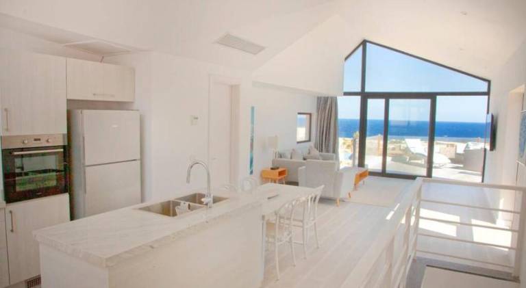 Modern Soma Bay 2BR Villa w sea views, beach & pool access — photo 3