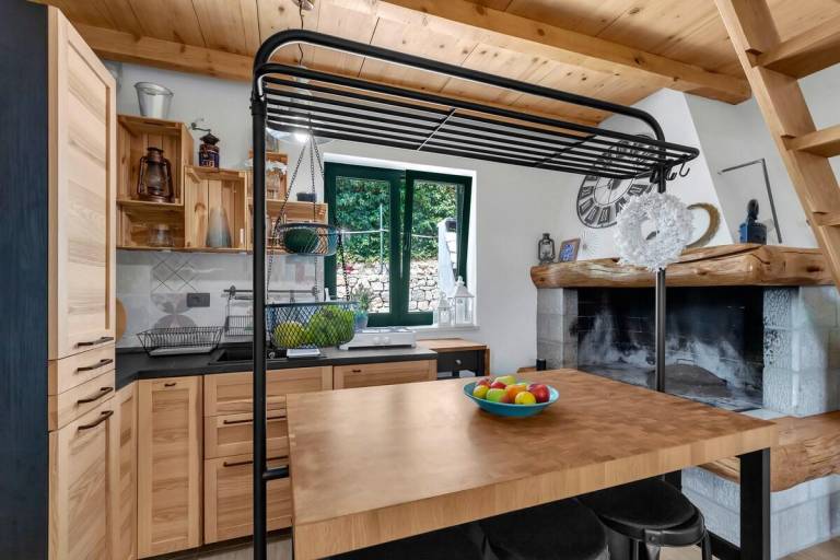 Vacation home with barbeque, pool & garden — photo 4