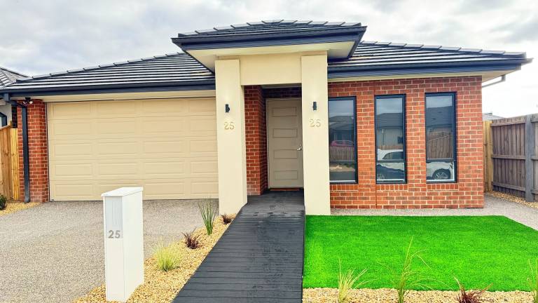 House  Sunbury