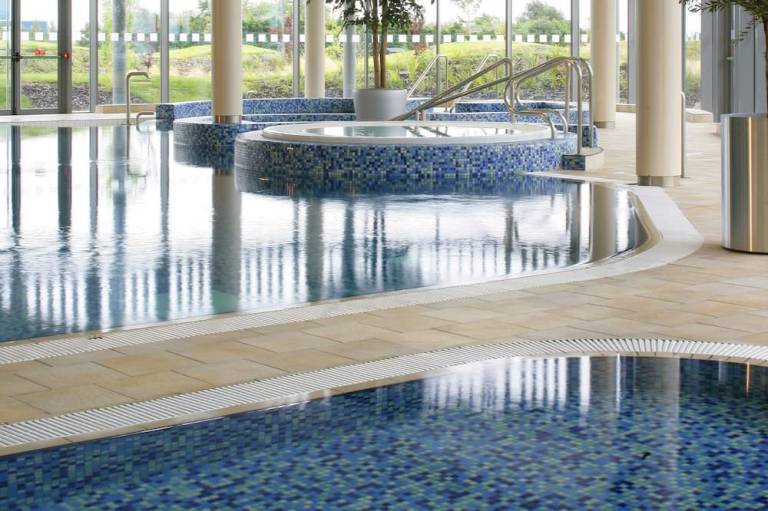 Pillo Hotel & Leisure Club