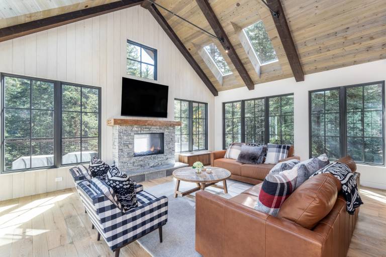 MOUNTAIN MODERN RUSTIC — photo 2