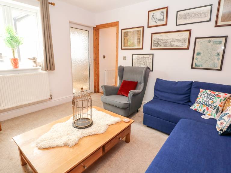 Fully equipped cottage with yard | Pet-friendly — photo 5
