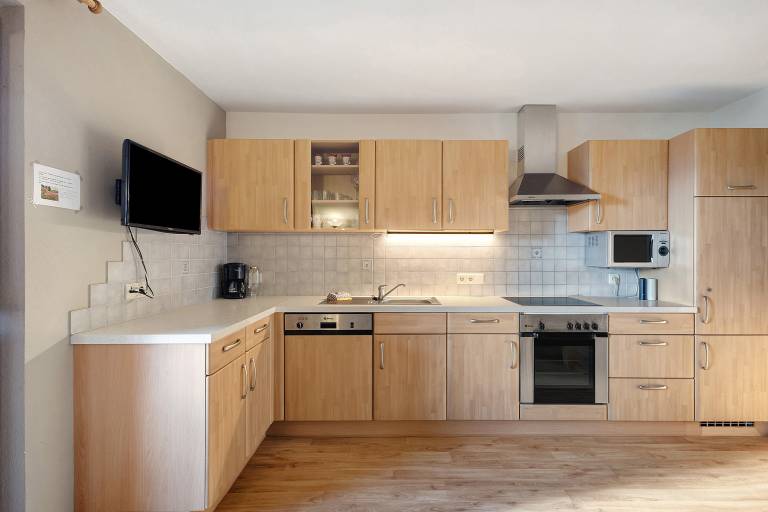 Apartment with sauna, barbeque & yard | River view | Good for workation — photo 4