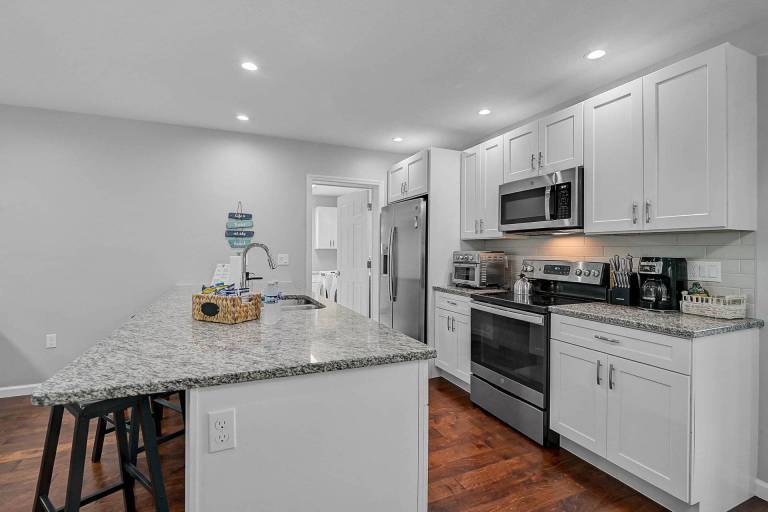 House with private pool & barbecue | City view — photo 4