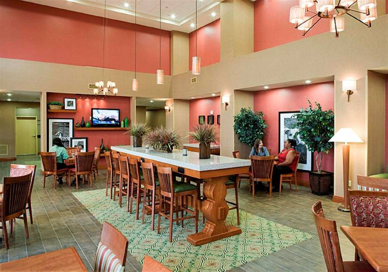 Hampton Inn & Suites Clovis-Airport North — photo 3