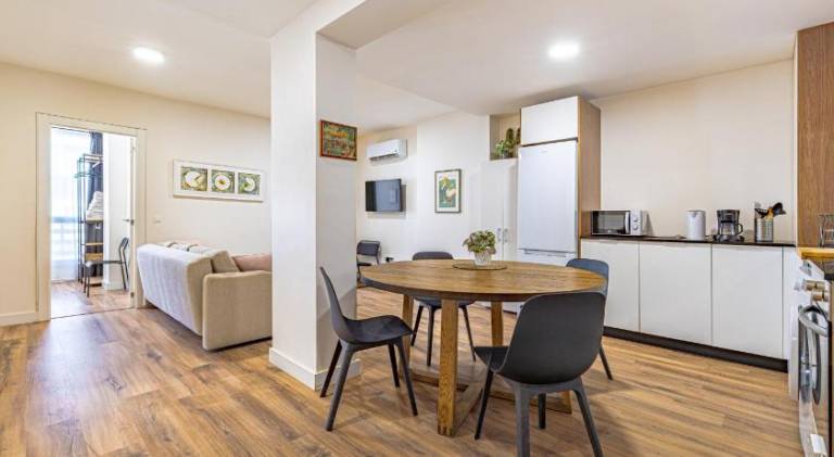 Apartment with 2 rooms for 6 persons in Estepona