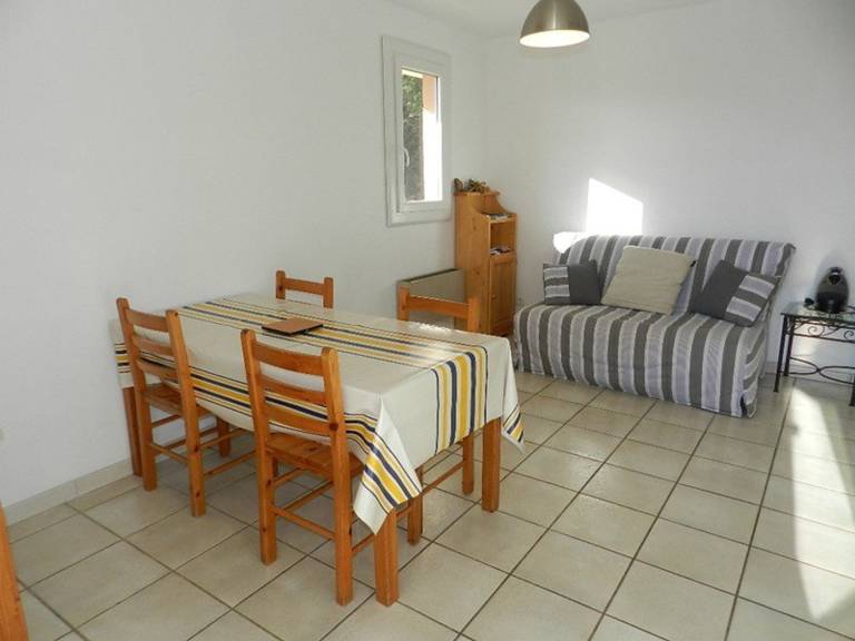 Holiday apartment with 2 rooms for 5 persons — photo 4