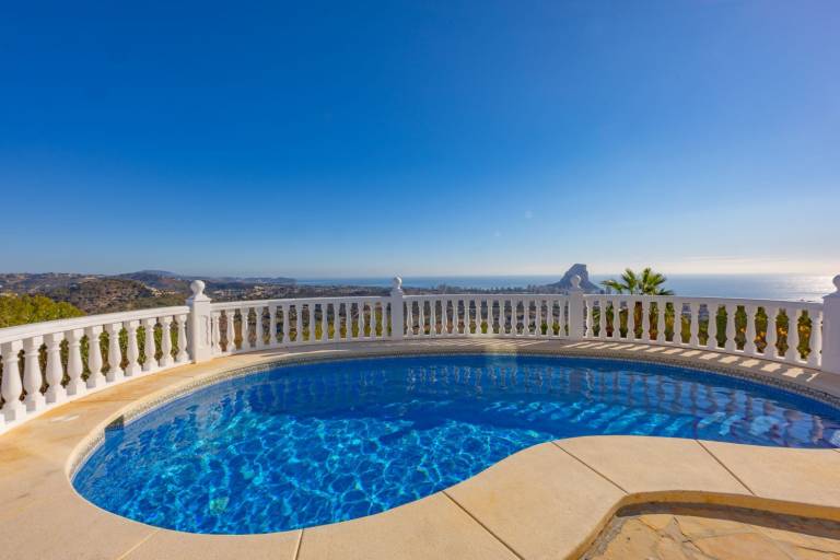 Fully equipped big villa with patio, yard & private pool | Pet-friendly — photo 4