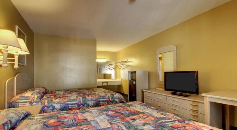 Key West Inn - Childersburg — photo 2
