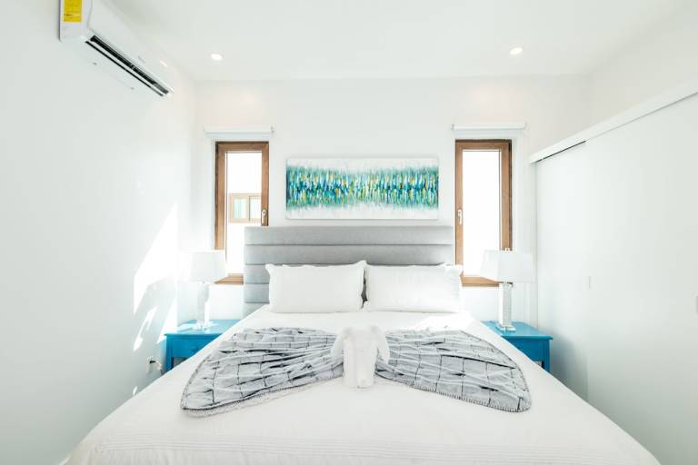 Resort West Bay