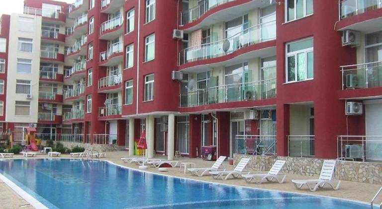 Pleasant apartment with pool | Pets are welcome in Sunny beach