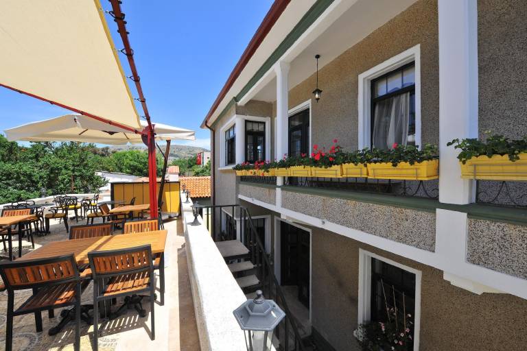 Petrino Gokceada Hotel Kitchen — photo 3