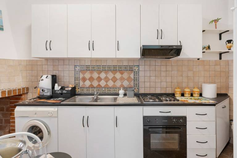 Charming apartment with fast internet, terrace & garden | City view | Pets allowed — photo 3
