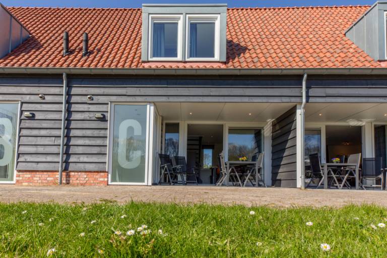 Vacation home with terrace in Zoutelande