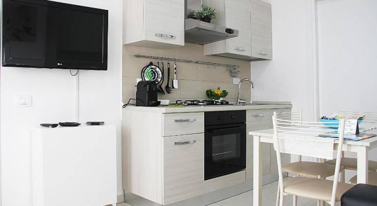 Apartment with patio & yard | Perfect for remote work — photo 3