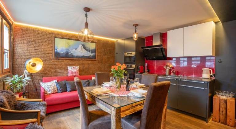 Beautiful chalet with jacuzzi | Close to the ski | Dogs allowed — photo 3