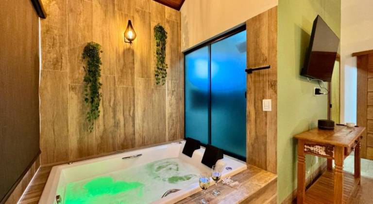 Nice lodge with garden | Pets allowed in Resende