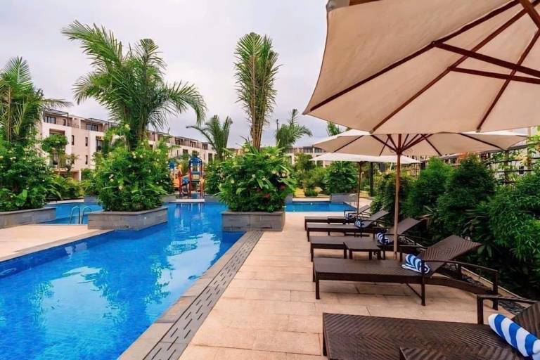 Beautiful vacation home with garden, pool & hot tub | Perfect for remote work | Pets are welcome — photo 2