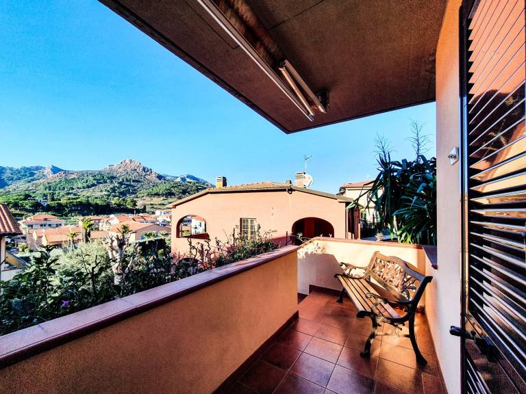 Apartment 'Il Porto' Near the Beach with Balcony, Terrace & Garden in Porto Azzurro