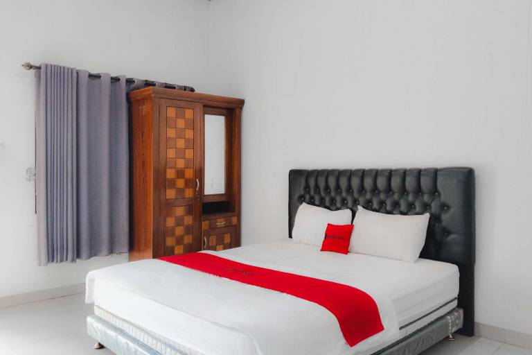 RedDoorz Trans Hotel Cilegon