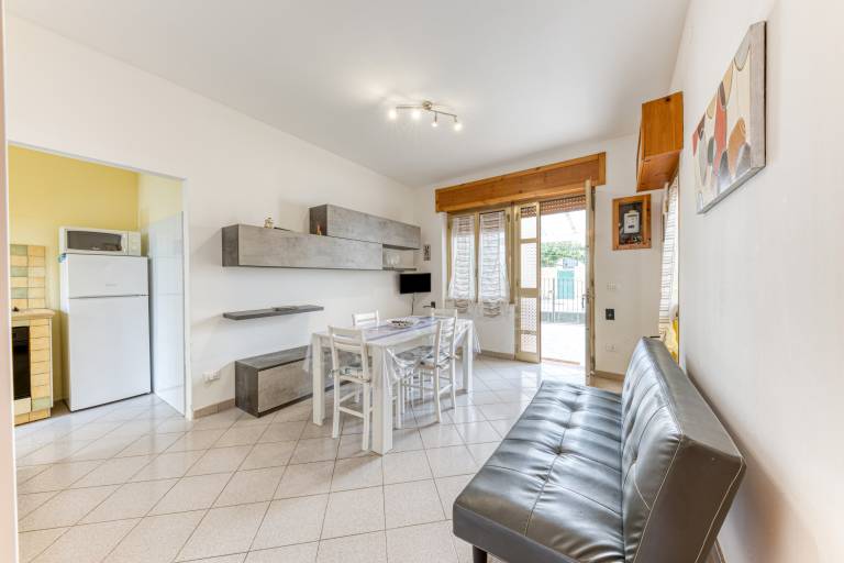 Apartment with yard & terrace | Next to the beach | Dogs allowed in Ugento