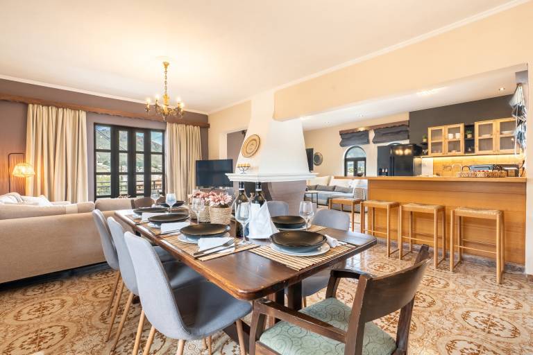 Apartment 'Afentika Grand Flat' with Mountain View, Wi-Fi and Air Conditioning — photo 4