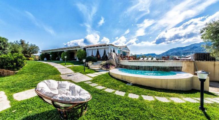 Cento Ulivi B&B in Golfo Aranci