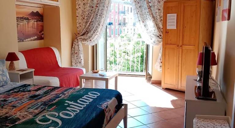 Lovely apartment | Next to Naples Cathedral | Pets allowed in Naples
