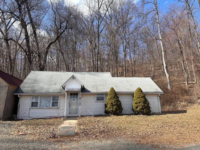 House  Hillsborough Township