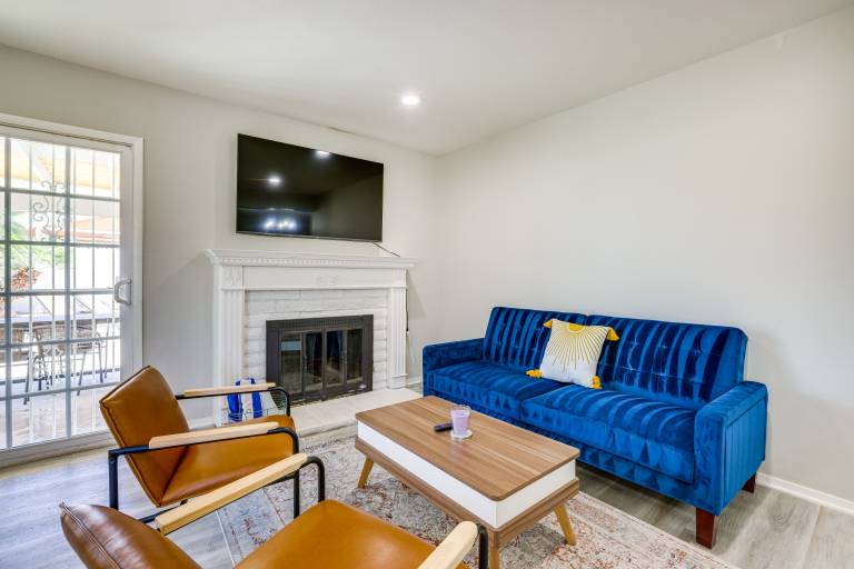 Las Vegas Vacation Rental w Pool & Patio