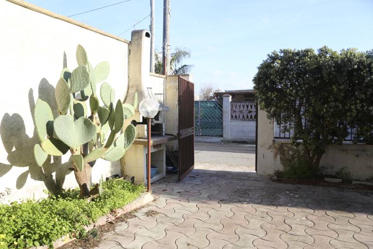 Rental apartment with garden & terrace | Beach view — photo 3