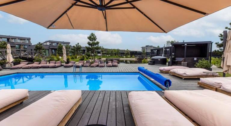 Holiday apartment with jacuzzi & pool — photo 2
