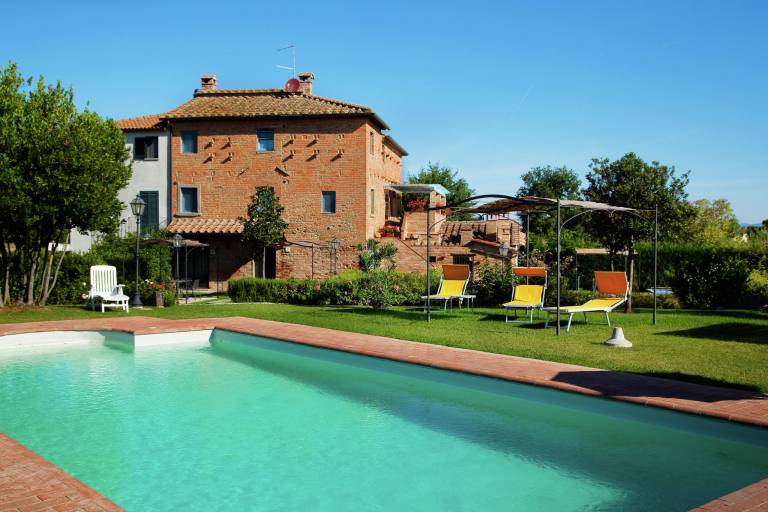 Villa with pool, terrace & BBQ — photo 2